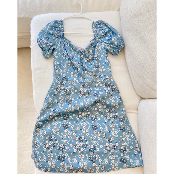 *Like New* Petite Studio Blue Floral Mini Dress - Picture 3 of 9